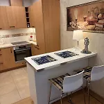 Fully Equipped, Furnished Cozy Flat Center Lägenhet *