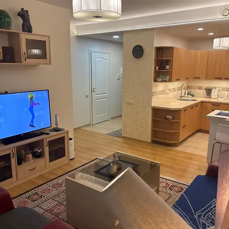 Fully Equipped, Furnished Cozy Flat Center *