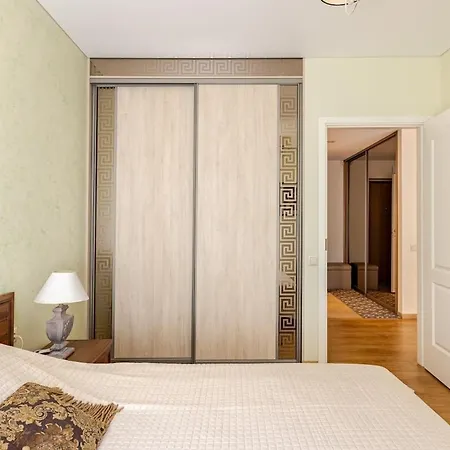 Fully Equipped, Furnished Cozy Flat Center Апартаменты *