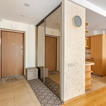 Fully Equipped, Furnished Cozy Flat Center *