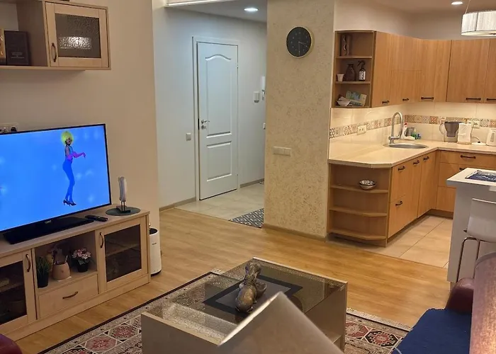 Fully Equipped, Furnished Cozy Flat Center *