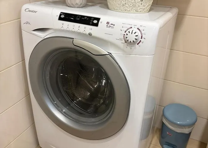 Fully Equipped, Furnished Cozy Flat Center