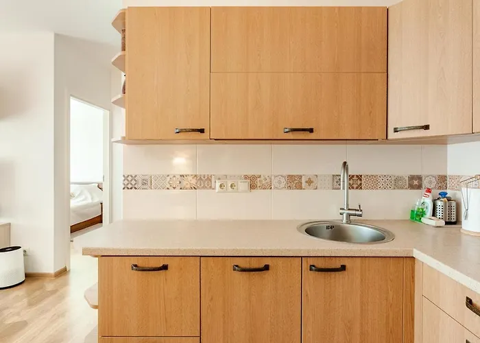 Fully Equipped, Furnished Cozy Flat Center