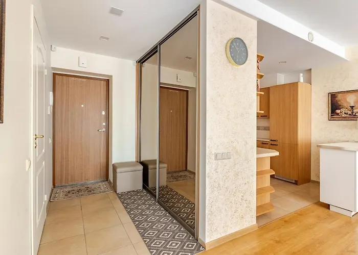 Fully Equipped, Furnished Cozy Flat Center *