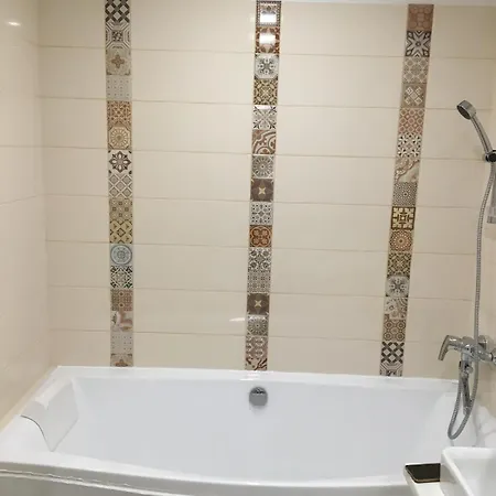 Fully Equipped, Furnished Cozy Flat Center Butas *