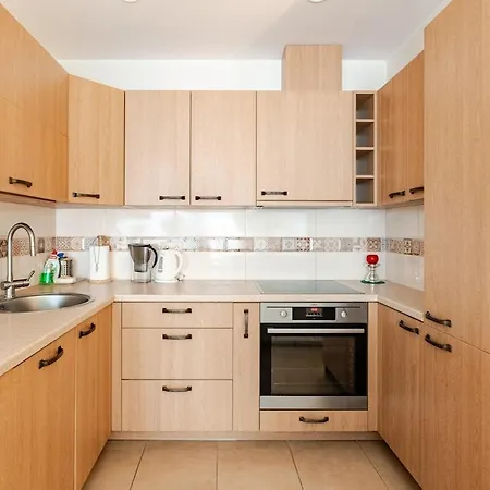 Butas Fully Equipped, Furnished Cozy Flat Center *