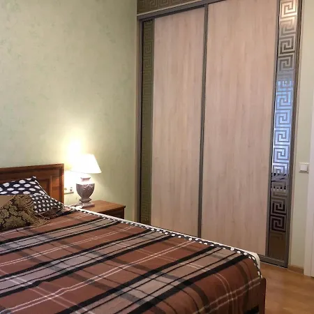 Fully Equipped, Furnished Cozy Flat Center Butas